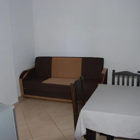 Edola 3* Sarandë