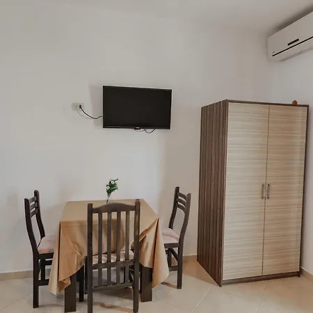 Edola 3* Sarandë